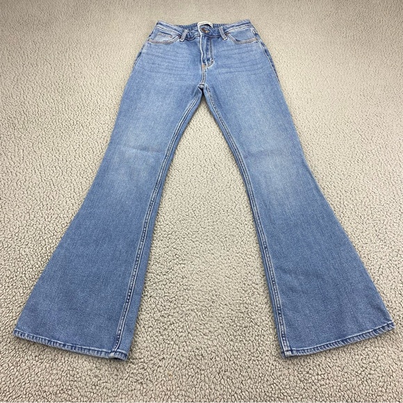 Abercrombie & Fitch Denim - Abercrombie & Fitch Women's The Vintage Flare High Rise Jeans  |   Size:  25/0R